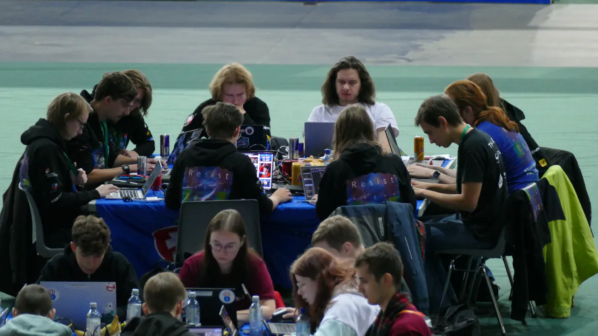 Team /mnt/ain (m0unt41n) at work